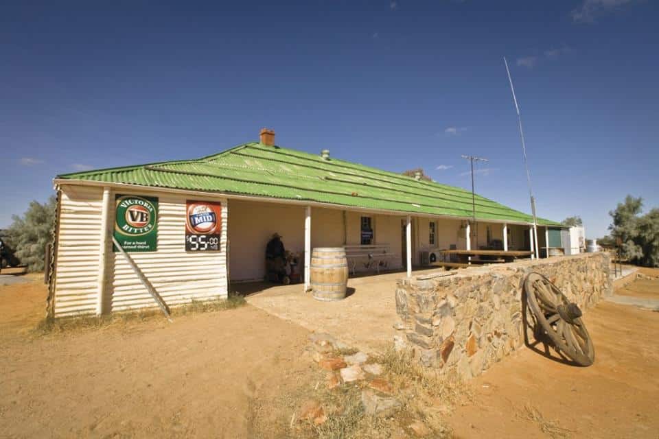 Bedourie pub