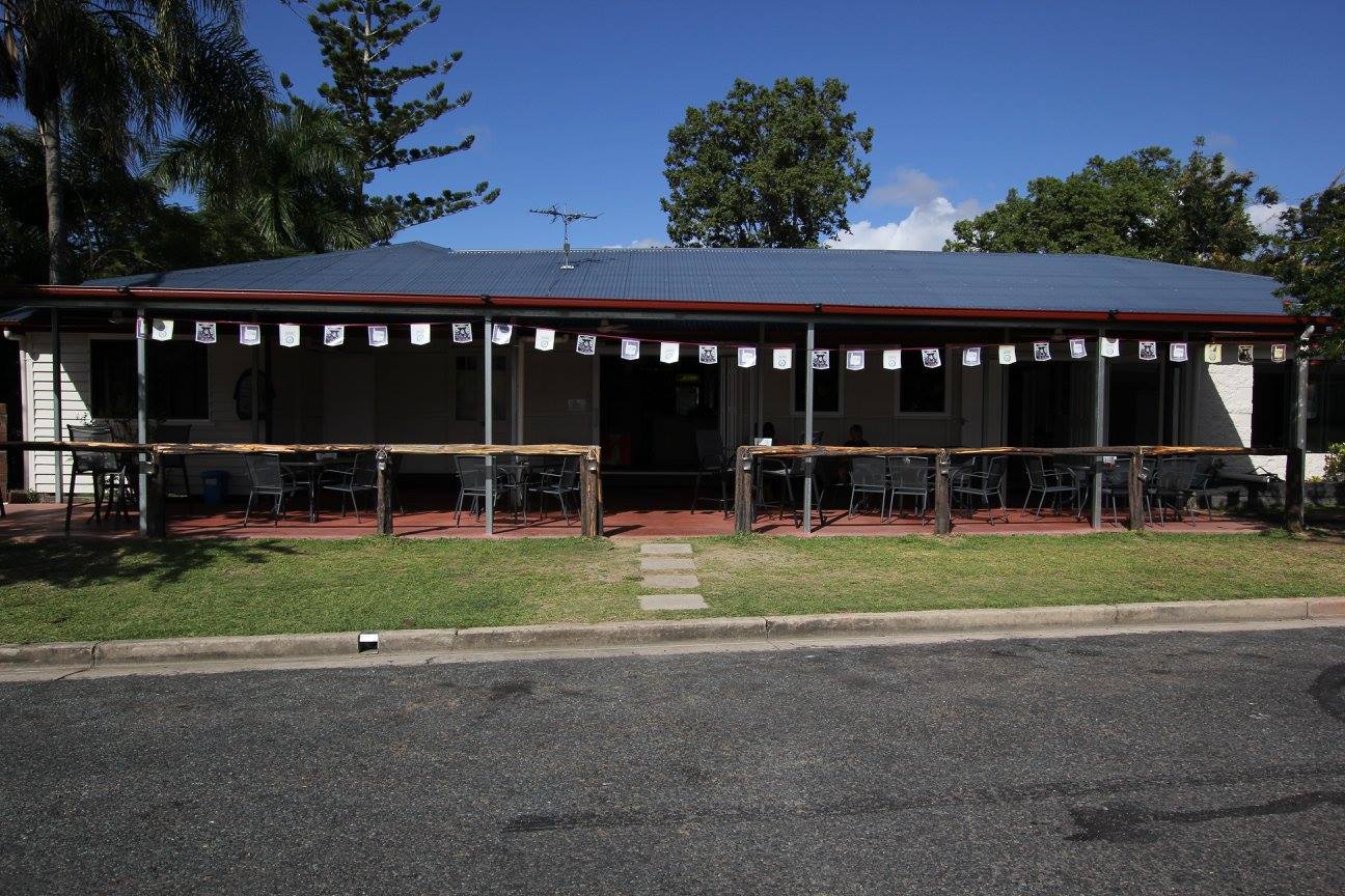 The Pinnacle Hotel, Pinnacle, QLD – Country Pub Camping
