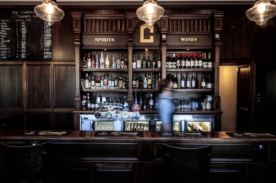 Courthouse Hotel, Smythesdale, VIC