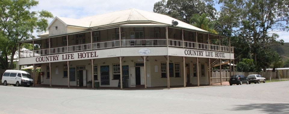 Kin Kin Hotel, Queensland – Country Pub Camping