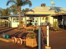 Paynes Find Roadhouse &amp; Tavern